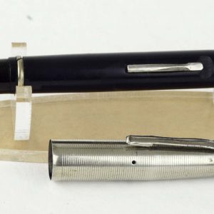 vintage-platignum-lever-filler-fountain-pen-with-needle-F-Steel-nib