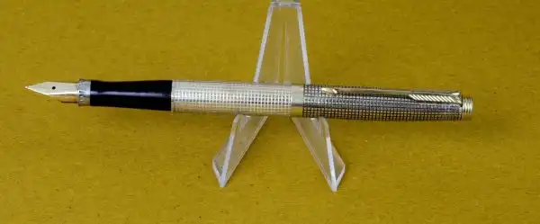 Vintage parker 75 sterling silver vermeil fountain pen 14Karat Gold M nib - Image 5