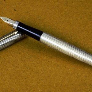 vintage-parker-75-sterling-silver-vermeil-23K-goldplated-fountain-pen-14K-solid-gold-M-nib