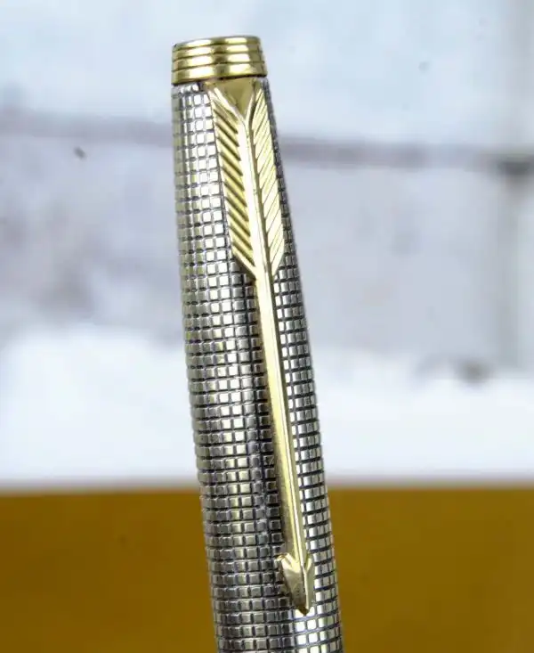 Vintage parker 75 sterling silver vermeil fountain pen 14Karat Gold M nib - Image 8