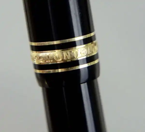 Vintage Montblanc Meisterstück LeGrand PIX rollerball pen Gold trim - Image 9