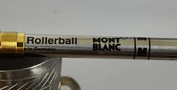 Vintage Montblanc Meisterstück LeGrand PIX rollerball pen Gold trim - Image 8