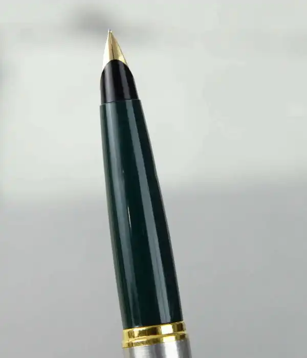 Vintage  parker 45 flighter fountain pen 14Karat solid gold F nib - Image 9