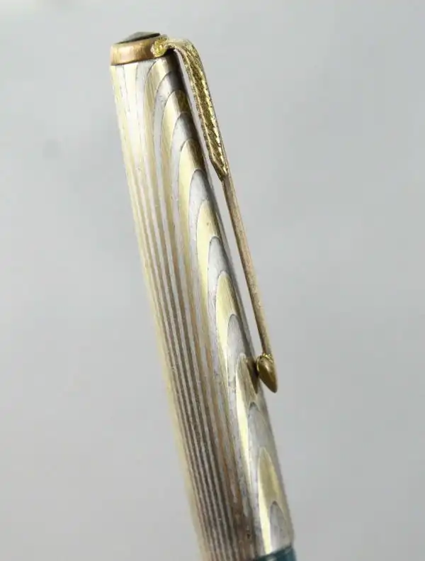 Vintage Parker 61  fountain pen 12K gold filled rainbow cap 14K Gold nib - Image 7