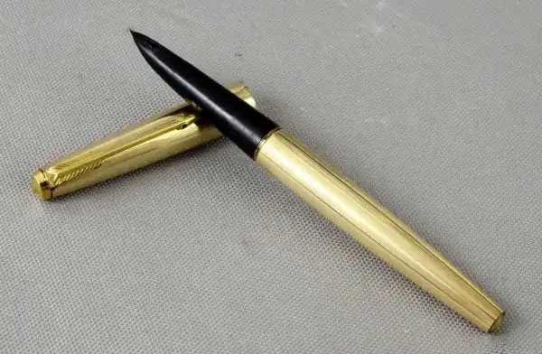 Vintage Parker 61  fountain pen 12K gold filled aero filler 14K Gold M nib - Image 4