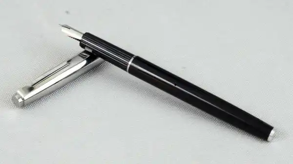 vintage platignum  calligraphy  fountain pen with italic M  Nib - Image 4