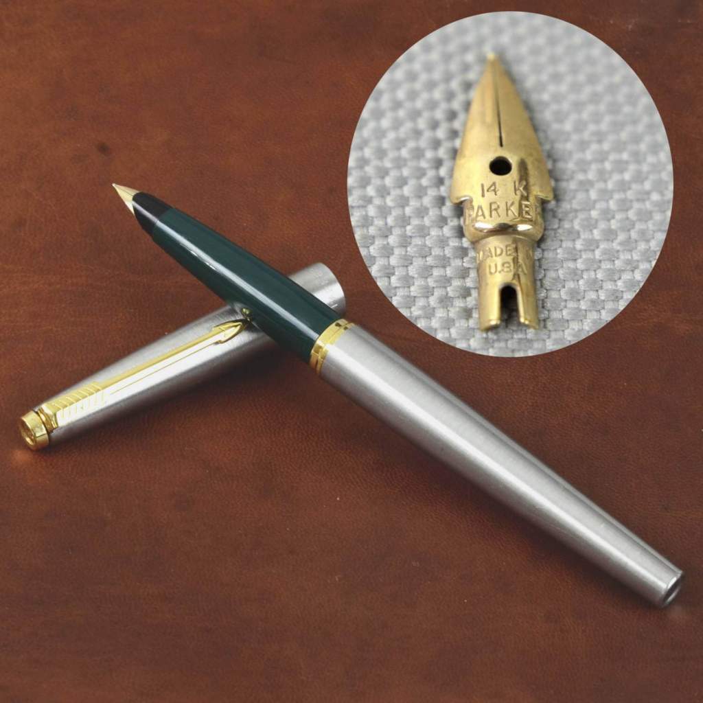 Stylo Plume Parker 45 Flighter - Acier Poli - Plume Acier - Occasion (état Neuf) Avec Recharge