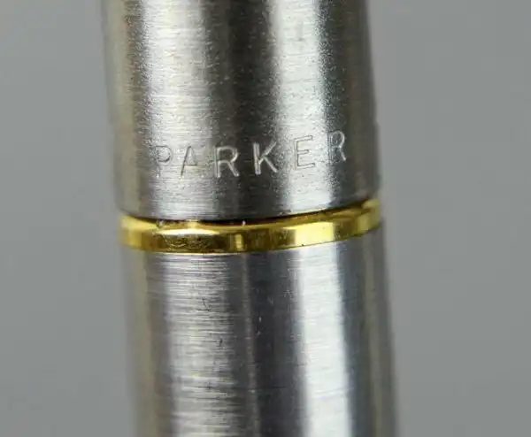 Vintage  parker 45 flighter fountain pen 14Karat solid gold F nib - Image 5