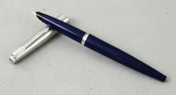 Fountain pen parker 45 vintage fountain pen M nib  - Blue barrel - Image 4