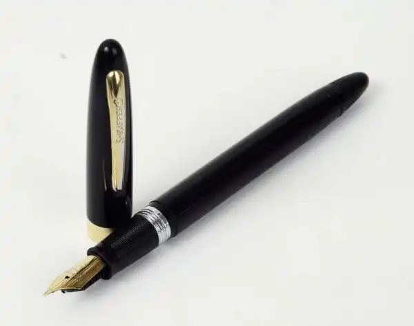 Vintage Sheaffer  snorkel  fountain pen  with 14K solid gold M nib - Image 4