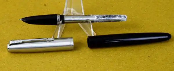 Vintage parker 21 fountain pen - black - Image 5