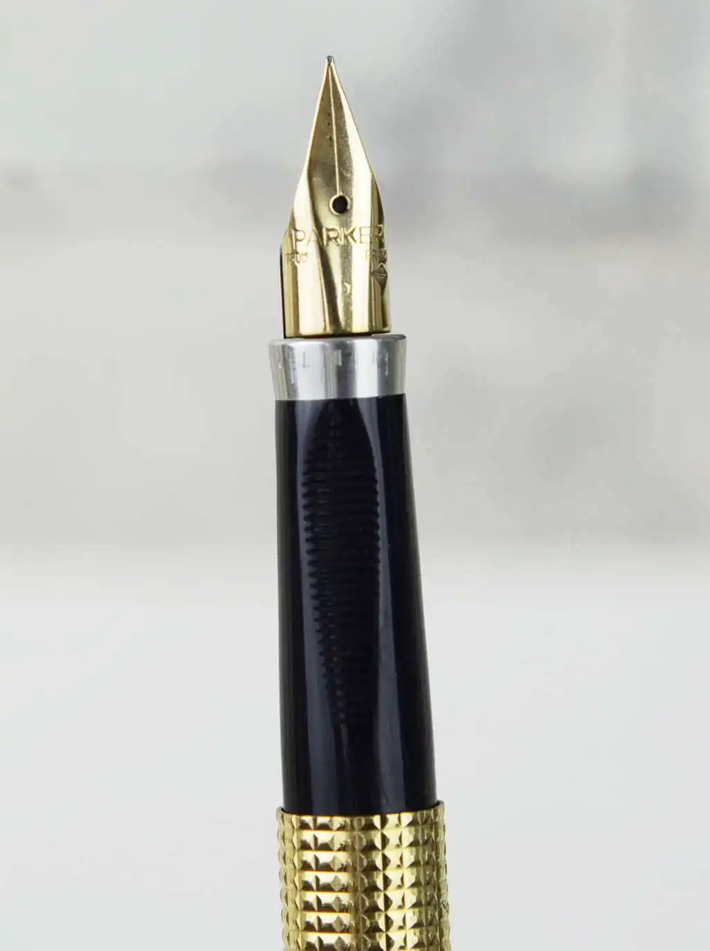 Vintage parker 75 Diamante 18K gold filled fountain pen  with 18K F nib - NOS unused - Image 11