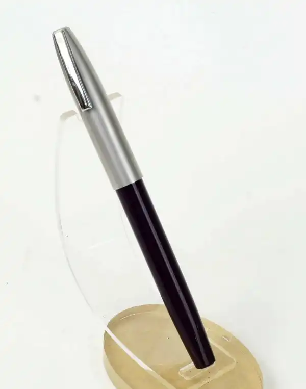 Vintage Sheaffer Imperial I Cartridge  fountain pen with F  nib - 1960 Circa - Image 7
