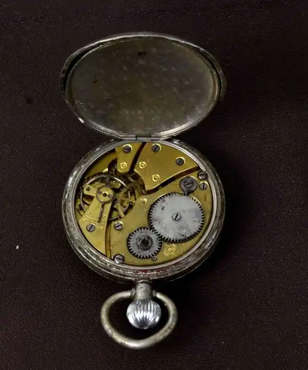 Vintage Westend Matchless Swiss Made mechanical pocket watch - Rare Collectible - Image 5