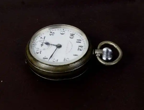 Vintage Westend Matchless Swiss Made mechanical pocket watch - Rare Collectible - Image 6