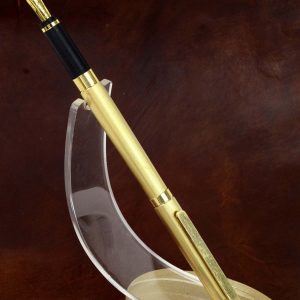 vintage-Montblanc-noblesse-gold-plated-fountain-pen-18K-soild-gold-B-nib-1970-make