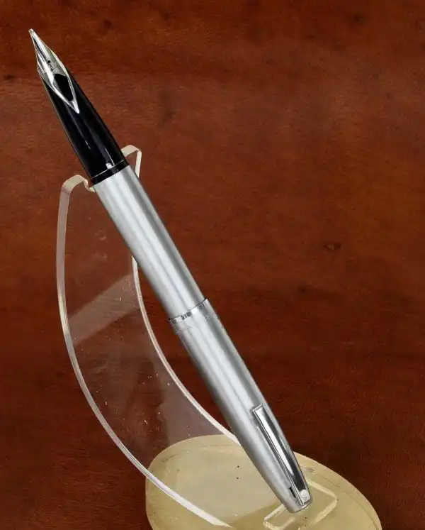 Vintage Sheaffer Imperial 444  fountain pen with Steel Inlaid B nib - Image 9