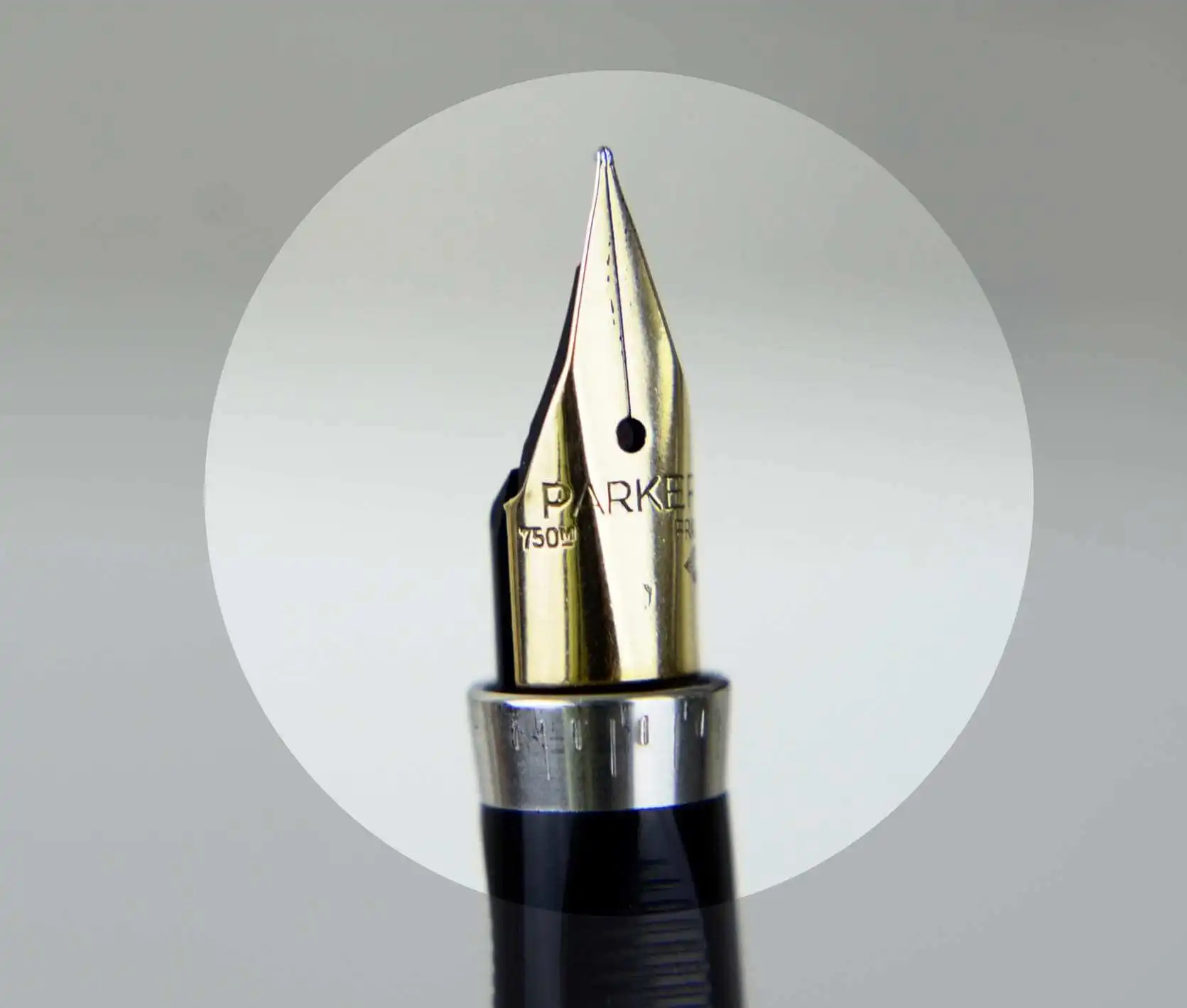 Vintage parker 75 Diamante 18K gold filled fountain pen  with 18K F nib - NOS unused - Image 5