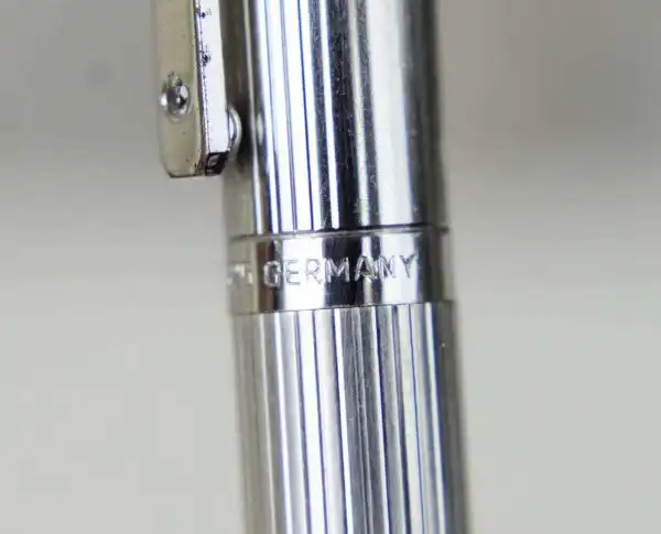 Vintage Omega Sterling 925 barrel  fountain pen with platinum F nib - 1980 - Image 7