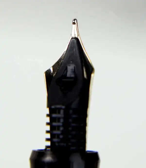 Vintage Pilot Custom 74 black barrel fountain pen -  14K 585 solid gold M nib - Image 7
