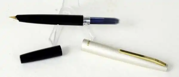 pilot pocket JF  fountain pen with  gold filled F nib  - Clean Used - Image 3