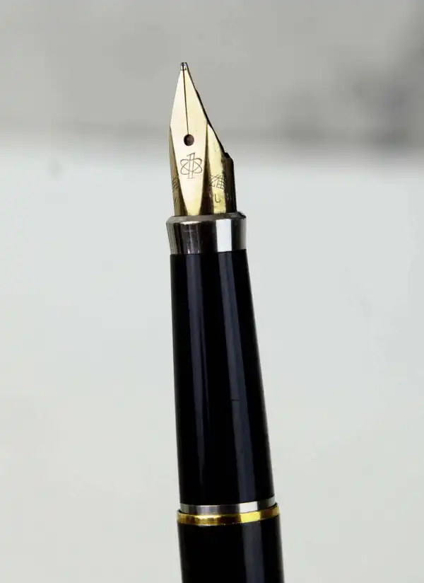 Vintage Hero 400  Fountain pen  - genuine 14K gold M nib - Image 10
