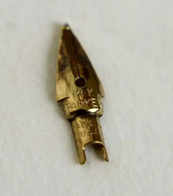 Vintage  parker 45 coronet  fountain pen 14Karat solid gold F nib - Used - Image 3