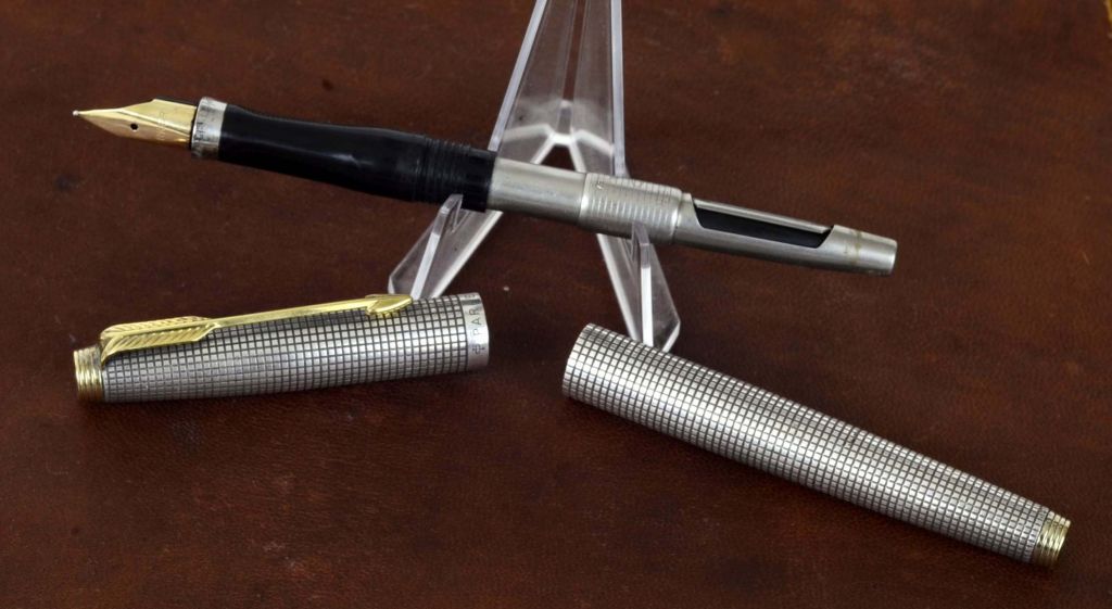 Vintage parker 75 sterling silver fountain pen with 14K gold Fine nib