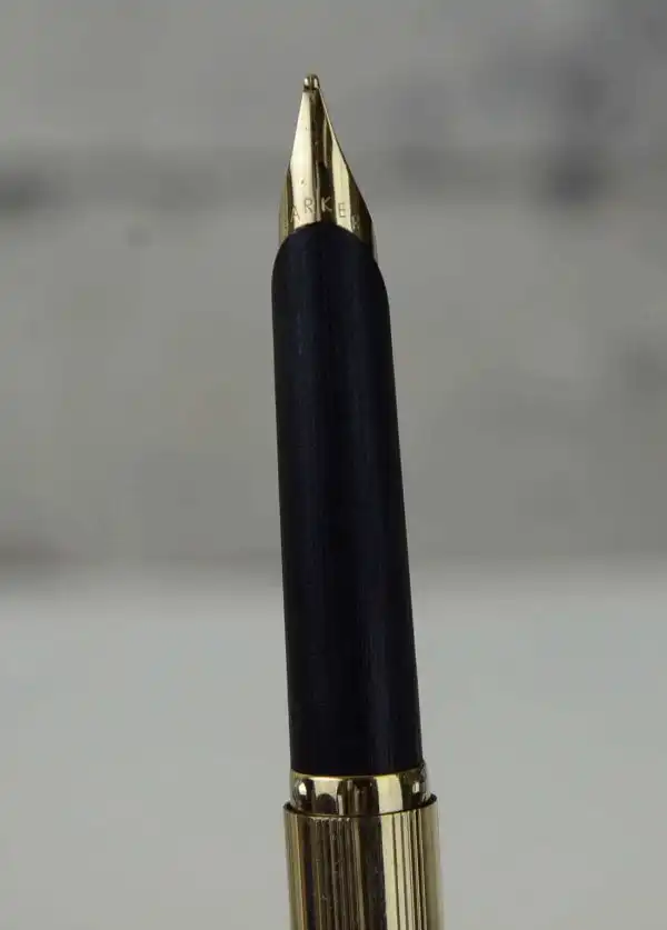 parker 95 flighter 12K gold filled  fountain pen  with 23K gold plated M nib - Image 11