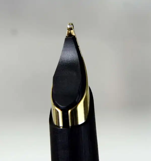 parker 95 flighter 12K gold filled  fountain pen  with 23K gold plated M nib - Image 8