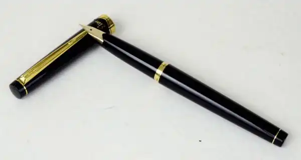 Vintage Pilot Elite full size  fountain pen -  14K 585 solid gold F nib - Image 3