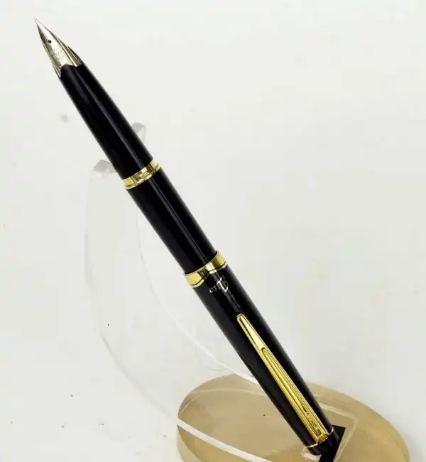 Vintage Pilot Elite full size  fountain pen -  14K 585 solid gold F nib - Image 2