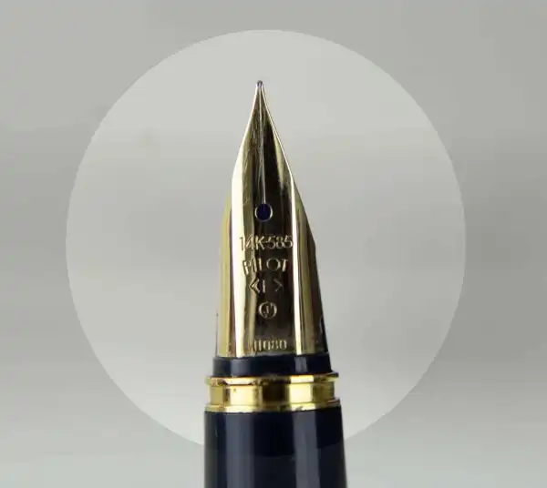 Buy Vintage Pilot deluxe fountain pen 14K solid gold F nib