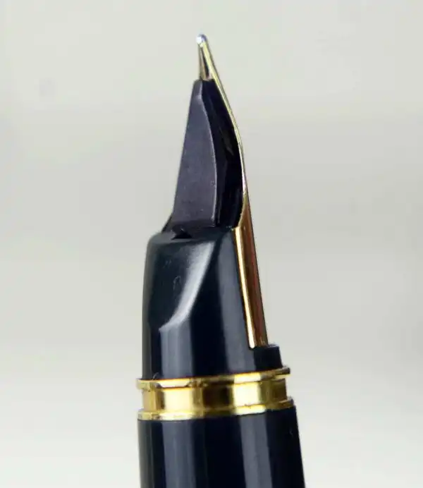 Buy Vintage Pilot deluxe fountain pen 14K solid gold F nib