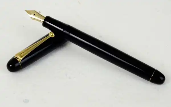 Vintage Pilot Namiki Custom 67 black barrel fountain pen -  14K 585 solid gold M nib - Image 3
