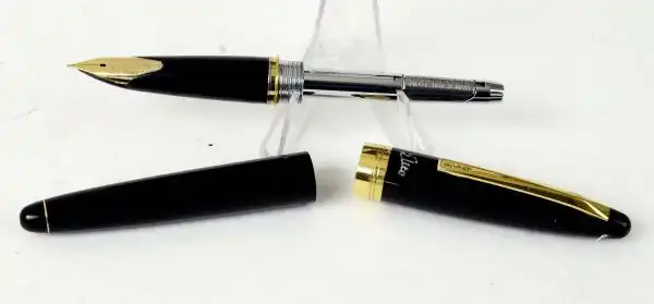 Vintage Pilot Elite Custom  fountain pen -  18K 750 solid gold M nib - Image 4