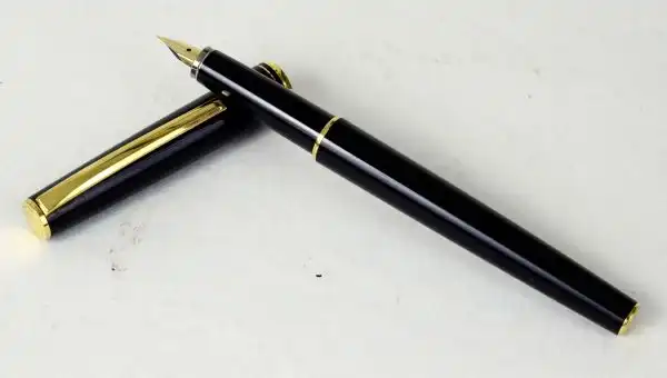 Pilot Vintage Superior fountain pen - 23K gold plated semi-hooded F nib - Image 4