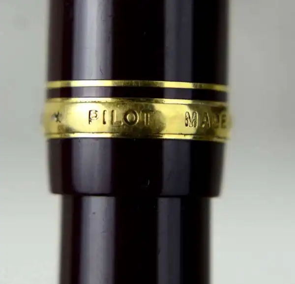 Vintage Pilot Custom 74 burgundy  fountain pen -  14K 585 solid gold M nib - Image 11