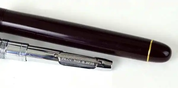 Vintage Pilot Custom 74 burgundy  fountain pen -  14K 585 solid gold M nib - Image 12