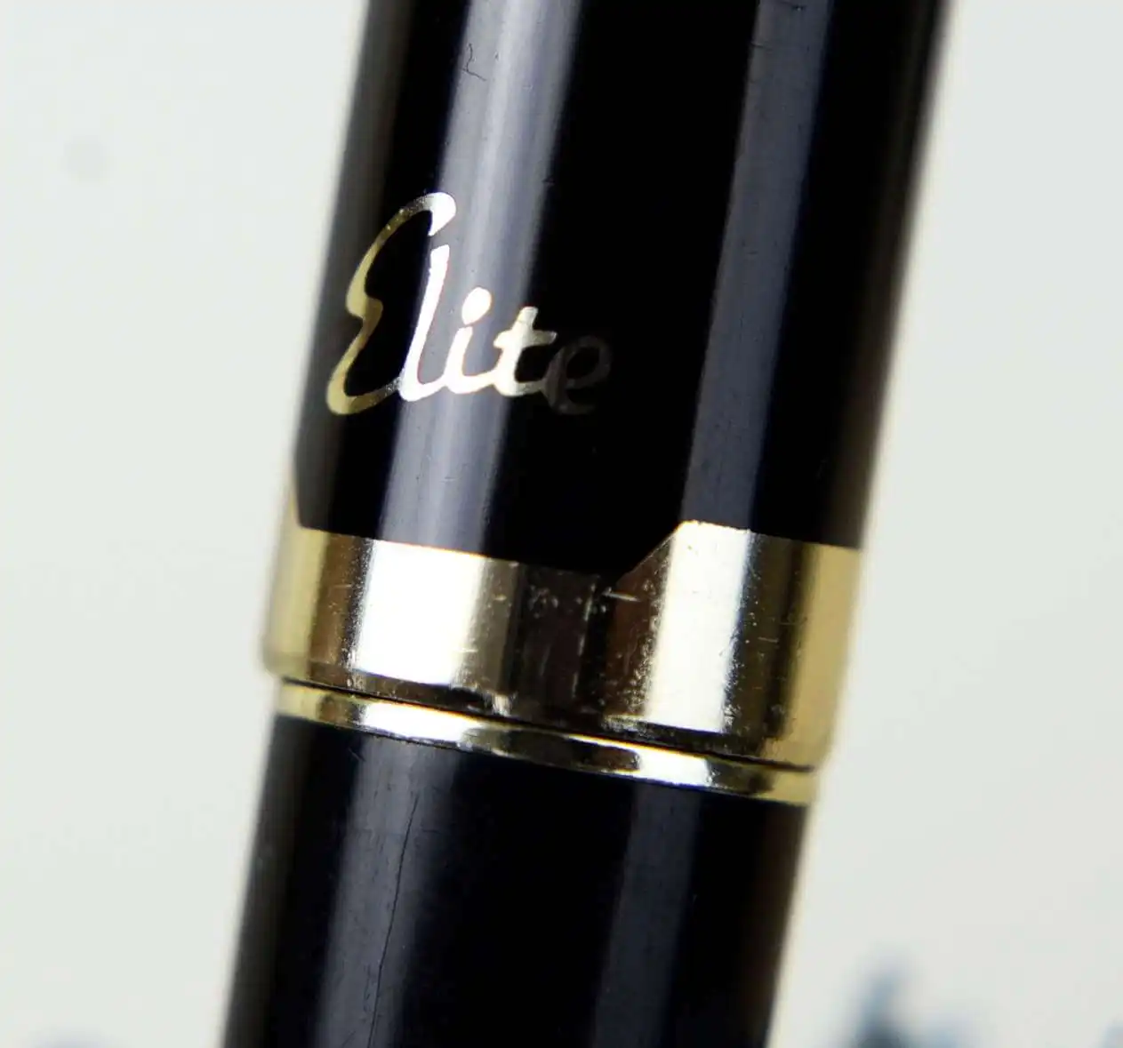 Vintage pilot Elite 95s  posted fountain pen with 18K solid gold M nib - Image 6