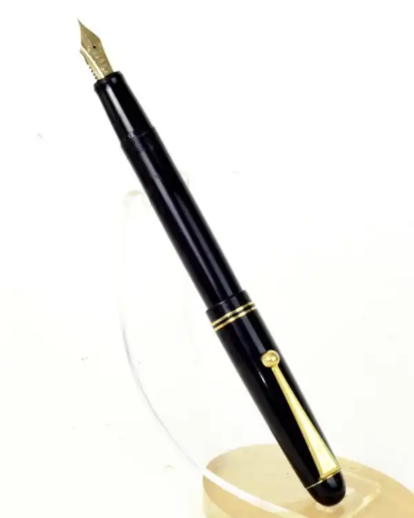 Vintage Pilot Namiki Custom 67 black barrel fountain pen -  14K 585 solid gold M nib - Image 2