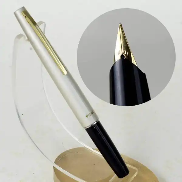 pilot pocket