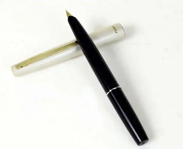 pilot pocket JF  fountain pen with  gold filled F nib  - Clean Used - Image 2