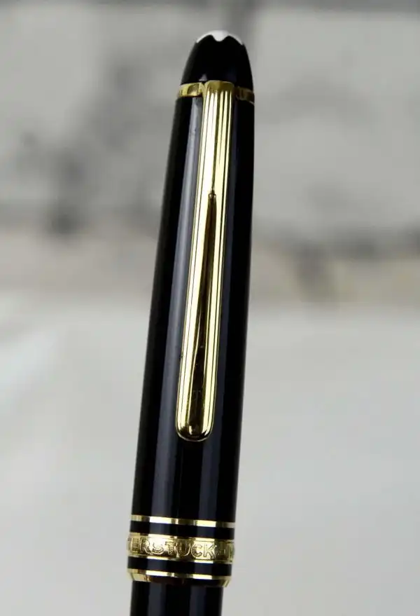 Montblanc Meisterstück 144  fountain pen 14K gold dualtone M nib - Mint - Image 11