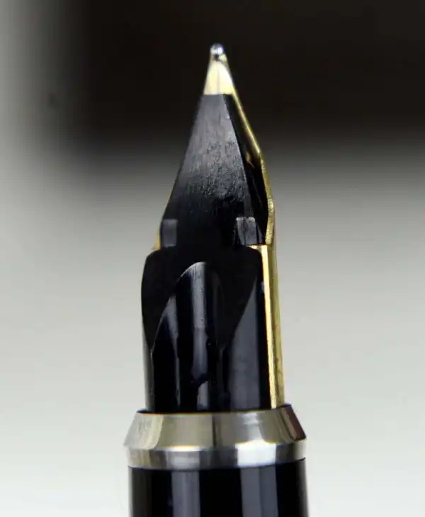 Vintage cross century fountain pen - 10K gold filled barrel and 14K solid gold nib - Image 5