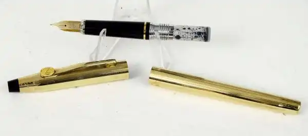Vintage cross century fountain pen - 10K gold filled barrel and 14K solid gold nib - Image 9