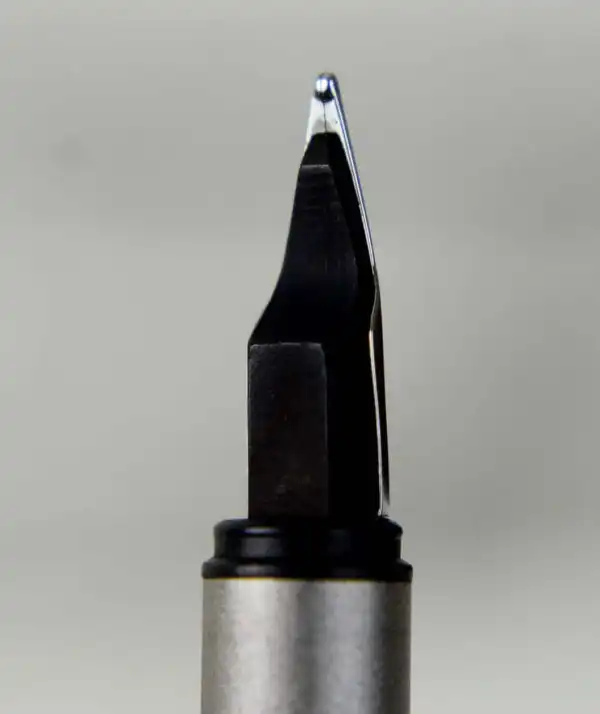 Vintage Montblanc Noblesse slimline fountain pen  Platinum coated M nib - Image 5