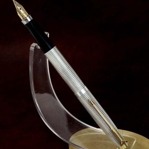 vintage-parker-75-sterling-silver-barrel-fountain-pen-with-14K-solid-gold-B-nib