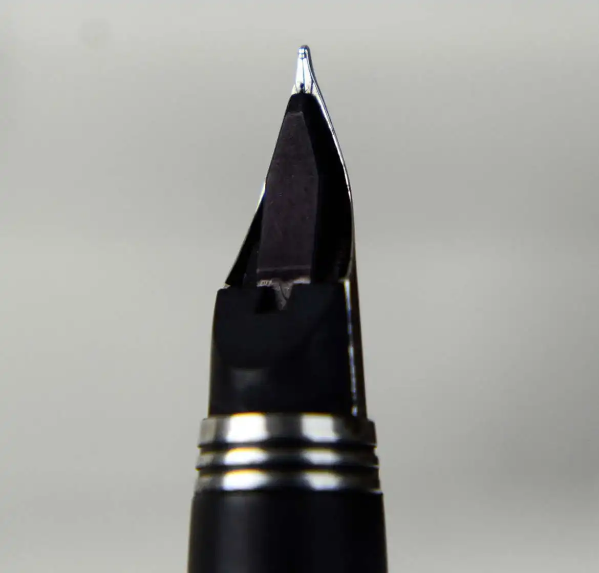 Vintage rare pilot Namiki MYU black fountain pen with Fine nib and original converter - Image 5