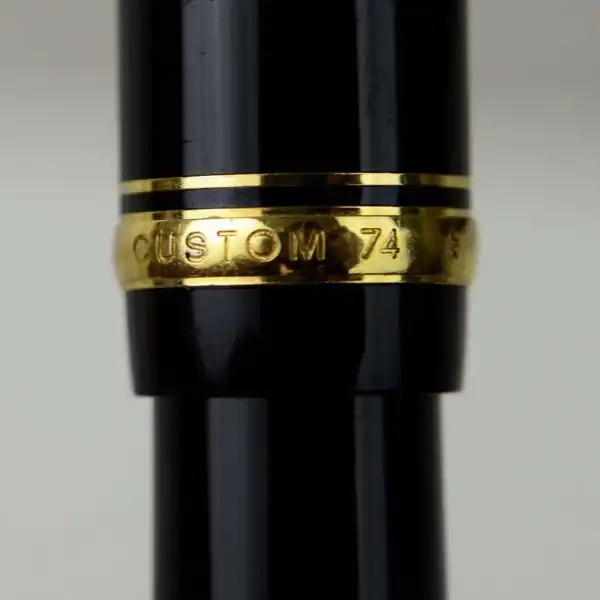 Vintage Pilot Custom 74 black barrel fountain pen -  14K 585 solid gold EF nib - Image 8